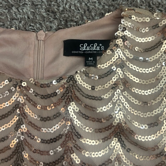 🥂Lulu’s Sequin Dress🎉 - Picture 6 of 9